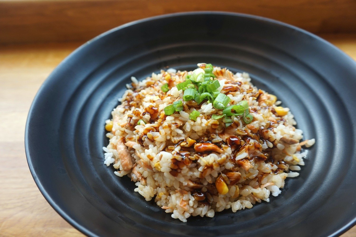Burnt Garlic Chicken Fried Brown Rice Recipe - Recipes at BanaoKhao.com